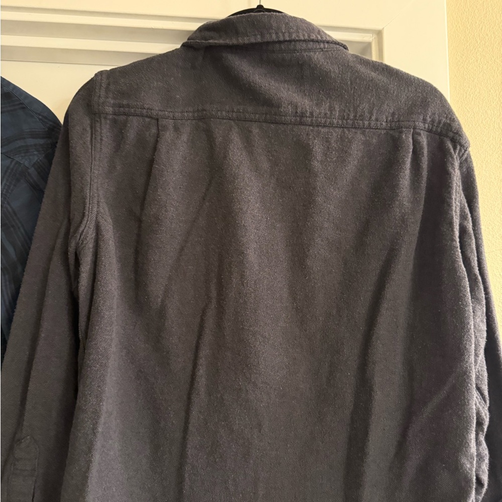 Old Navy Gray Button-Up Shirt bundle. Size Medium - Picture 7 of 12